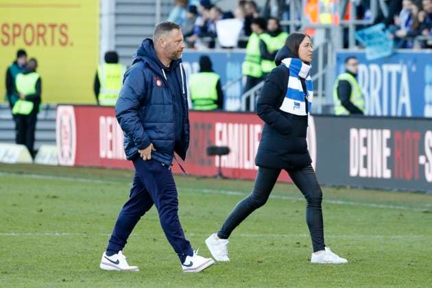 27.01.2024, xavx, Fussball 2.Bundesliga, SV Wehen Wiesbaden - Hertha BSC Berlin emspor, v.l. Trainer Pal Dardai (Hertha BSC) enttaeuscht, enttaeuscht schauend, dissapointed (DFL DFB REGULATIONS PROHIBIT ANY USE OF PHOTOGRAPHS as IMAGE SEQUENCES and or QUASI-VIDEO) Wiesbaden