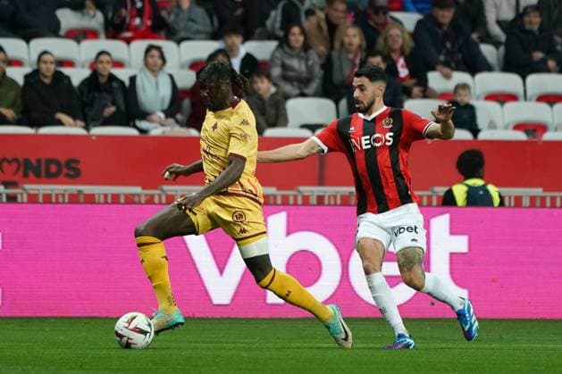 Fali CandÃ (FC Metz) - Morgan Sanson (OGC Nice) FOOTBALL : OGC Nice vs FC Metz - Ligue 1 Uber Eats - Nice - 27 01 2024 NorbertScanella Panoramic 