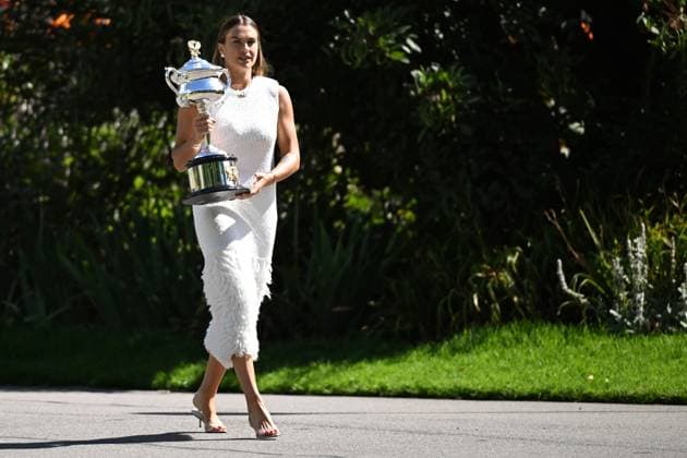 TENNIS AUSTRALIAN OPEN, Aryna Sabalenka of Belarus poses for a photo with the Daphne Akhurst Memorial Cup following her win over Qinwen Zheng of China in the Women?s Singles Final at the 2024 Australian Open tennis tournament in Melbourne, Sunday, January 28, 2024. ( NO ARCHIVING, EDITORIAL USE ONLY, NO USE IN BOOKS WITHOUT CONSENT MELBOURNE VICTORIA AUSTRALIA  Copyright: xJOELxCARRETTx 20240128001894567467