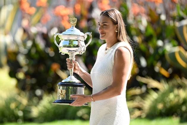 TENNIS AUSTRALIAN OPEN, Aryna Sabalenka of Belarus poses for a photo with the Daphne Akhurst Memorial Cup following her win over Qinwen Zheng of China in the Women?s Singles Final at the 2024 Australian Open tennis tournament in Melbourne, Sunday, January 28, 2024. ( NO ARCHIVING, EDITORIAL USE ONLY, NO USE IN BOOKS WITHOUT CONSENT MELBOURNE VICTORIA AUSTRALIA  Copyright: xJOELxCARRETTx 20240128001894568677
