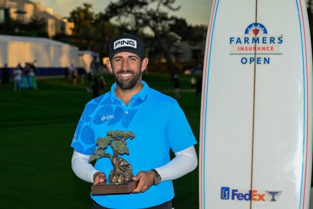 LA JOLLA, CA - JANUARY 27: Matthieu Pavon (FRA) holds the trophy for winning the Farmers Insurance Open at Torrey Pines Golf Course on January 27, 2024, in La Jolla, California. (Photo by Ken Murray Icon Sportswire) GOLF: JAN 27 PGA, Golf Herren Farmers Insurance Open EDITORIAL USE ONLY Icon2401270134