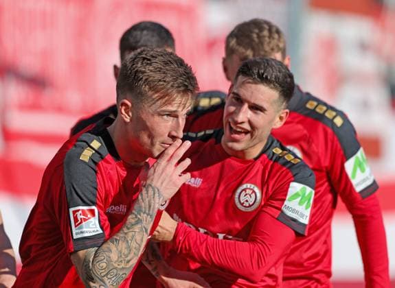 Fussball - 2. BL - SV Wehen Wiesbaden - Hertha BSC Berlin - 27.01.24, 1:0 durch Franko Kovacevic (SVWW), -