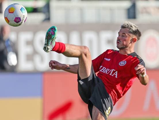 Fussball - 2. BL - SV Wehen Wiesbaden - Hertha BSC Berlin - 27.01.24, Thijmen Goppel (SVWW), -
