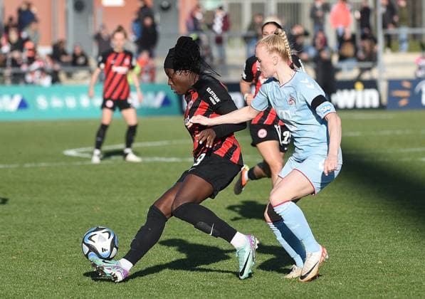 28.01.2024, xhbx, Fussball 1.Bundesliga Damen, Eintracht Frankfurt Frauen - 1. FC Köln emspor, v.l. Nicole Anyomi (Eintracht Frankfurt Damen), Anna Gerhardt (1.FC Köln Damen) (DFL DFB REGULATIONS PROHIBIT ANY USE OF PHOTOGRAPHS as IMAGE SEQUENCES and or QUASI-VIDEO) Frankfurt am Main