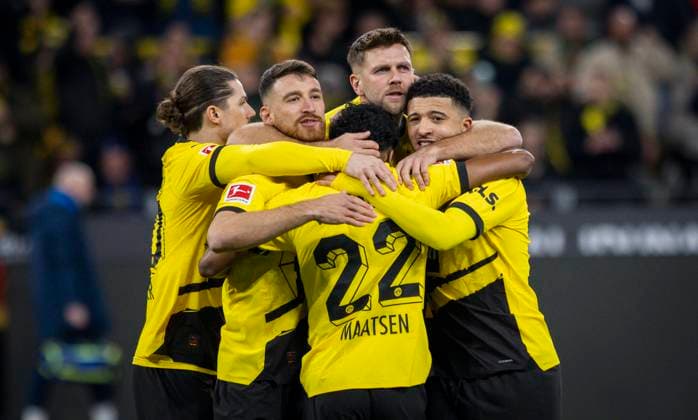 Sport Themen der Woche KW04 Sport Bilder des Tages Dortmund, Germany. 28th Jan 2024. Torjubel: Marcel Sabitzer (BVB), Salih Özcan (BVB), Niclas Füllkrug (BVB), Ian Maatsen (BVB), Jadon Sancho (BVB) Borussia Dortmund - VfL Bochum 28.01.2024 Copyright (nur für journalistische Zwecke) by : Moritz Müller, Borussia Dortmund - VfL Bochum *** Dortmund, Germany 28th Jan 2024 Goal celebration Marcel Sabitzer BVB , Salih Özcan BVB , Niclas Füllkrug BVB , Ian Maatsen BVB , Jadon Sancho BVB Borussia Dortmund VfL Bochum 28 01 2024 rf Nord, tax number 105 5193 1677 Borussia Dortmund VfL Bochum