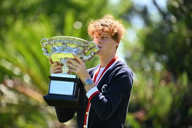TENNIS AO WINNER PORTRAIT, Jannik Sinner of Italy poses for a photograph with the Norman Brookes Challenge Cup following his win over Daniil Medvedev of Russia in the Men?s Singles Final at the 2024 Australian Open tennis tournament in Melbourne, Monday, January 29, 2024. ( NO ARCHIVING, EDITORIAL USE ONLY, NO USE IN BOOKS WITHOUT CONSENT MELBOURNE VICTORIA AUSTRALIA  Copyright: xJAMESxROSSx 20240129001895043968