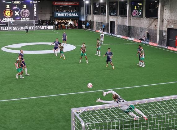 Sport Themen der Woche KW05 Sport Bilder des Tages Baller-League, 2. Runde, Koeln, 29.01.24, Fussball, Motorworld Koeln, Baller-League, 2. Runde, Koeln, 29.01.24, Fussball, Motorworld Koeln, Koeln *** Baller League, 2 round, Cologne, 29 01 24, Football, Motorworld Koeln, Baller League, 2 round, Cologne, 29 01 24, Football, Motorworld Koeln, Cologne Copyright: xEibner-Pressefoto JoergxNiebergax EP_JNL
