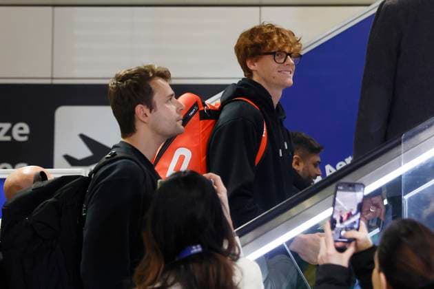 Foto Cecilia Fabiano LaPresse 30 Gennaio 2024 Roma, Italia - Cronaca - Jannik Sinner arriva all& x2019;aeroporto Leonardo da Vinci a Fiumicino Nella foto: Jannik Sinner January 30, 2024 Roma, Italy - Jannik Sinner arives at Fiumicino& x2019;s Leonardo da Vinci airport In the photo: Jannik Sinner  Copyright: xCeciliaxFabiano LaPresse ceciliax