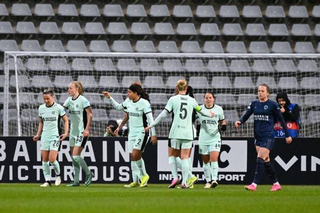 Fran Kirby ( 14 - Chelsea ) celebrates with teammates during the UEFA Women s Champions League match between PFC and Chelsea at Stade Charlety on January 30, 2024 in Paris, France. ( Photo by federico pestellini panoramic ) - FOOTBALL : PFC vs Chelsea - Ligue des Champions Feminine - 30 01 2024 FedericoPestellini Panoramic 