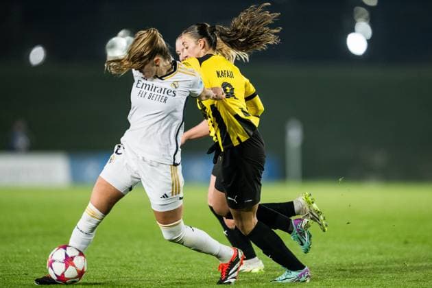 240130 Sandie Toletti of Real Madrid and Rusul Rosa Kafaji of Häcken during the UEFA Women s Champions League football match between Real Madrid and Häcken on January 30, 2024 in Madrid. Photo: Mathias Bergeld BILDBYRAN kod MB MB0845 fotboll football soccer fotball champions league real madrid häcken dam bbeng women kvinner Copyright: MATHIASxBERGELD BB240130MB043