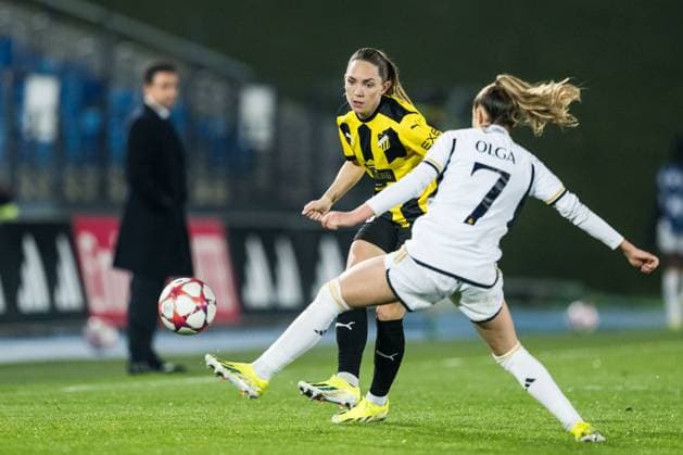240130 Elin Rubensson of Häcken and Olga of Real Madrid during the UEFA Women s Champions League football match between Real Madrid and Häcken on January 30, 2024 in Madrid. Photo: Mathias Bergeld BILDBYRAN kod MB MB0845 fotboll football soccer fotball champions league real madrid häcken dam bbeng women kvinner Copyright: MATHIASxBERGELD BB240130MB051