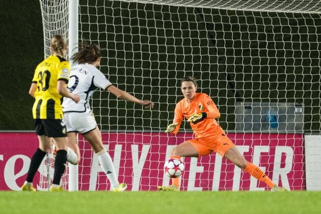 240130 Goalkeeper Jennifer Falk of Häcken during the UEFA Women s Champions League football match between Real Madrid and Häcken on January 30, 2024 in Madrid. Photo: Mathias Bergeld BILDBYRAN kod MB MB0845 fotboll football soccer fotball champions league real madrid häcken dam bbeng women kvinner Copyright: MATHIASxBERGELD BB240130MB060