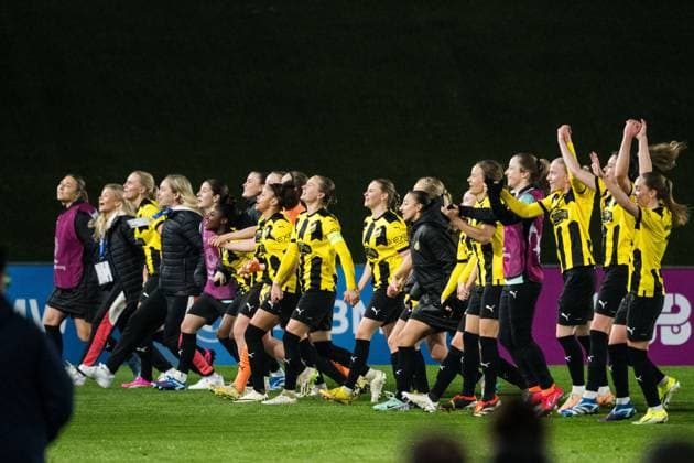 240130 Players of Häcken celebrate after the UEFA Women s Champions League football match between Real Madrid and Häcken on January 30, 2024 in Madrid. Photo: Mathias Bergeld BILDBYRAN kod MB MB0845 fotboll football soccer fotball champions league real madrid häcken dam bbeng women kvinner jubel Copyright: MATHIASxBERGELD BB240130MB067