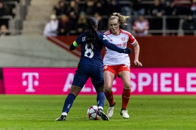 UEFA Women’s Champions League: FC Bayern München - Paris Saint-Germain; 30.01.2024 Zweikampf Grace Geyoro (Paris Saint-Germain, 8), Georgia Stanway (FC Bayern München, 31) UEFA Women’s Champions League: FC Bayern München - Paris Saint-Germain, München, FC Bayern Campus am 30.01.2024 Copyright: xBEAUTIFULxSPORTS Wunderlx