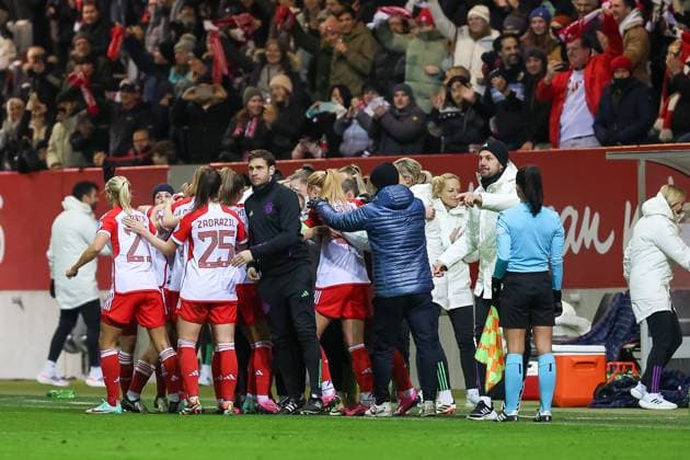 Jubel nach dem 1:0 durch Giulia Gwinn (FC Bayern Muenchen, 07), FC Bayern Muenchen vs. Paris St. Germain, Fussball UEFA Women s Champions League, Gruppenrunde 6. Spieltag, Saison 23 24, 30.01.2024; FC Bayern Muenchen vs. Paris St. Germain, Fussball UEFA Women s Champions League, Gruppenrunde 6. Spieltag, Saison 23 24, 30.01.2024 Muenchen Copyright: xEibner-Pressefoto JennixMaulx EP_JML