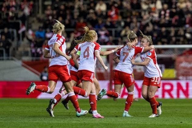 UEFA Women’s Champions League: FC Bayern München - Paris Saint-Germain; 30.01.2024 Jubel zum 1:0 durch Giulia Gwinn (FC Bayern München, 7) UEFA Women’s Champions League: FC Bayern München - Paris Saint-Germain, München, FC Bayern Campus am 30.01.2024 Copyright: xBEAUTIFULxSPORTS Wunderlx