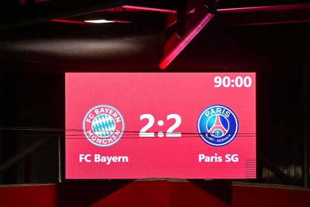 Die Videowand, Anzeigetafel zeigt das Endergebnis, 30.01.2024, München (Deutschland), Fussball, UEFA Womens Champions League, Gruppe C, FC Bayern München - Paris Saint-Germain