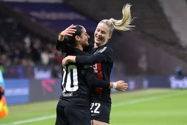 Deutsche Bank Park, Frankfurt Main Germany 31.01.2024 UEFA Women s Champions League match Grouppe A SGE Eintracht Frankfurt - Rosengard v.l., Ilayda Acikgöz (Eintracht Frankfurt), Nadine Riesen (Eintracht Frankfurt), Torjubel, Goal celebration, celebrate the goal Copyright: JoaquimxFerreira