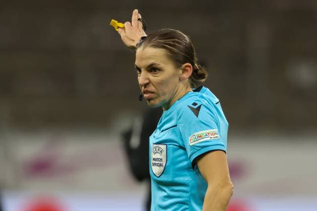 31.01.2024, xusrbx, Fussball Champions League Frauen, Eintracht Frankfurt Frauen - FC Rosengard emspor, Stephanie Frappart (Schiedsrichter), (DFL DFB REGULATIONS PROHIBIT ANY USE OF PHOTOGRAPHS as IMAGE SEQUENCES and or QUASI-VIDEO) Frankfurt am Main