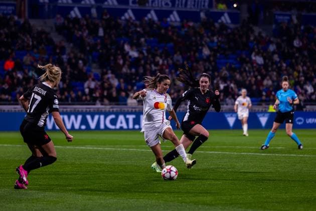 Danielle Van de Donk (17 Olympique Lyonnais) in action during the UEFA Women?s Champions League game between Olympique Lyonnais and Salvia Praha at Groupama Stadium in Lyon, France. (Pauline FIGUET SPP) Copyright: xPaulinexFIGUETx xSPPx spp-en-PaFiSp-PF_OLvSLP164