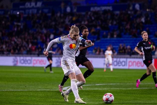 Ada Hegerberg (14 Olympique Lyonnais) in action during the UEFA Women?s Champions League game between Olympique Lyonnais and Salvia Praha at Groupama Stadium in Lyon, France. (Pauline FIGUET SPP) Copyright: xPaulinexFIGUETx xSPPx spp-en-PaFiSp-PF_OLvSLP192