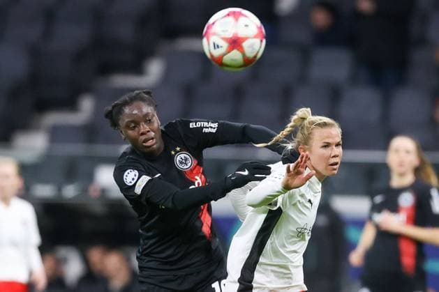 Deutsche Bank Park, Frankfurt Main Germany 31.01.2024 UEFA Women s Champions League match Grouppe A SGE Eintracht Frankfurt - Rosengard v.l., Etonam Nicole Anyomi (Eintracht Frankfurt), Jessica Wik (FC Rosengard), Kopfball, Kopfballduell Copyright: JoaquimxFerreira