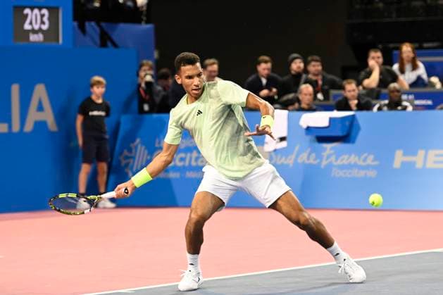 MONTPELLIER, FRANCE - FEBRUARY 1 : Felix AUGER-ALIASSIME (CAN) during the 2nd round of the ATP, Tennis Herren 250 Open Sud de France tournament vs. Arthur CAZAUX (FRA) in Montpellier, France on February 1st, 2024. TENNIS : Open Sud de France ATP 250 - 01 02 2024 ValentinaClaret Panoramic 