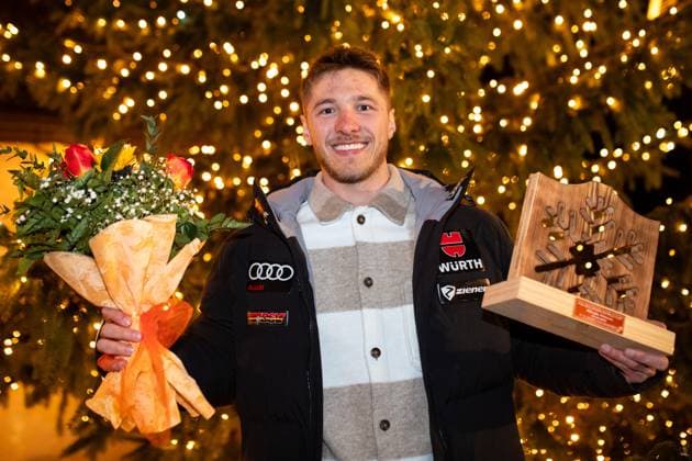 Sport Themen der Woche KW05 Sport Bilder des Tages FREE STYLE - FIS SX WC Alleghe ALLEGHE,ITALY,02.FEB.24 -FREESTYLE SKIING - FIS World Cup, Ski Cross, ladies, men, trophy ceremony. Image shows Niklas Bachsleitner (GER).  GEPAxpictures xMaticxKlansek