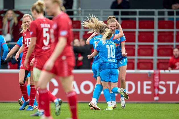 03.02.2024, GER, Frauenfußball, BL, 2023 2024, RB Leipzig - 1. FC Köln Manschaft, RB Leipzig, Jubel nach 2:0 Leipzig Trainingszentrum der Roten Bulle Sachsen Deutschland
