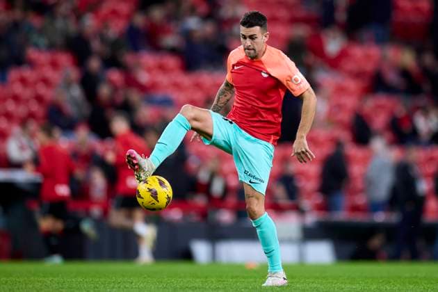 Athletic Club v RCD Mallorca - LaLiga EA Sports Dani Rodriguez of RCD Mallorca warms up prior the LaLiga EA Sports match between Athletic Club and RCD Mallorca at San Mames on February 2, 2024, in Bilbao, Spain. Bilbao San Mames Basque Country Spain RL_ATHvRCDM_006 Copyright: xRicardoxLarreinax