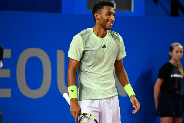 MONTPELLIER, FRANCE - FEBRUARY 3 : Felix AUGER-ALIASSIME (CAN) smile during the 1 2 final of the ATP, Tennis Herren 250 Open Sud de France tournament vs. Alexander BUBLIK (KAZ) in Montpellier, France on February 3rd, 2024. TENNIS : Open Sud de France ATP 250 - 03 02 2024 ValentinaClaret Panoramic 