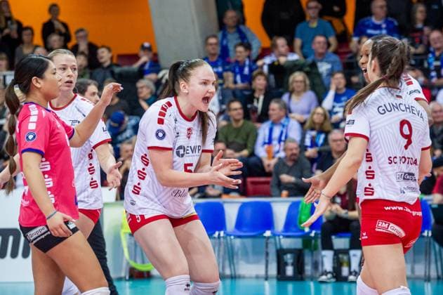 Suvi Kokkonen (SC Potsdam, 05) - Schrei Allianz MTV Stuttgart - SC Potsdam, Volleyball Bundesliga, Frauen, VBL, Saison 2023 24, 03.02.2024, Stuttgart (SCHARRena), DEU Allianz MTV Stuttgart - SC Potsdam, Sport, Volleyball Bundesliga, Frauen, VBL, Saison 2023 24, 03.02.2024, Stuttgart (SCHARRena), DEU Stuttgart Copyright: xSandyxDinkelackerx EP_SDR