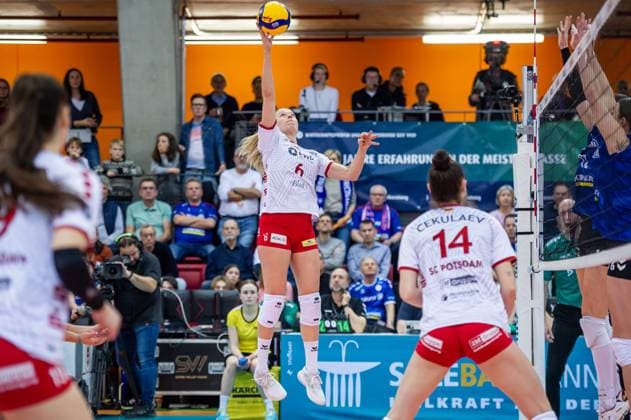 Antonia Stautz (SC Potsdam, 06) Allianz MTV Stuttgart - SC Potsdam, Volleyball Bundesliga, Frauen, VBL, Saison 2023 24, 03.02.2024, Stuttgart (SCHARRena), DEU Allianz MTV Stuttgart - SC Potsdam, Sport, Volleyball Bundesliga, Frauen, VBL, Saison 2023 24, 03.02.2024, Stuttgart (SCHARRena), DEU Stuttgart Copyright: xSandyxDinkelackerx EP_SDR