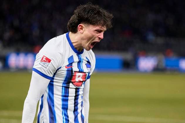 Fabian Reese (Hertha BSC, 11), GER, Hertha BSC vs. Hamburger SV, Fussball Herren, 2. Bundesliga, Saison 2023 2024, 20. Spieltag, 03.02.2024. (DFL REGULATIONS PROHIBIT ANY USE OF PHOTOGRAPHS AS IMAGE SEQUENCES AND OR QUASI - VIDEO). GER, Hertha BSC vs. Hamburger SV, Fussball Herren, 2. Bundesliga, Saison 2023 2024, 20. Spieltag, 03.02.2024. Berlin
