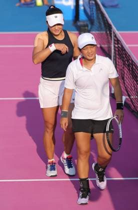 Guo Hanyu (white shirt) and Jiang Xinyu (black shirt), CHN, during semi-finals at 2024 Thailand Open in Hua Hin, 03 02 2024; -