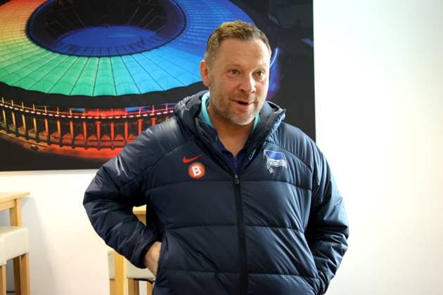 DEU, DFL, 2. FBL Hertha BSC, Training, PK, 04.02.2024, Sportforum, Berlin, DEU, DFL, 2. FBL Hertha BSC, Training, PK, im Bild Cheftrainer Pal Dardai (Hertha BSC Berlin) DFL - regulations prohibit any use of Photographs as image sequences and or quasi-video Foto: Juergen Engler nordphoto GmbH