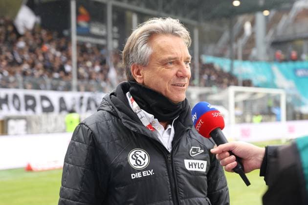 04.02.2024, Fussball, Herren, 2. Bundesliga, Saison 2023 2024, SV 07 Elversberg - 1. FC Kaiserslautern, Trainer: Horst Steffen (SV 07 Elversberg) Elversberg Ursapharm-Arena an der Kaiserlinde Saarland Deutschland (DE)