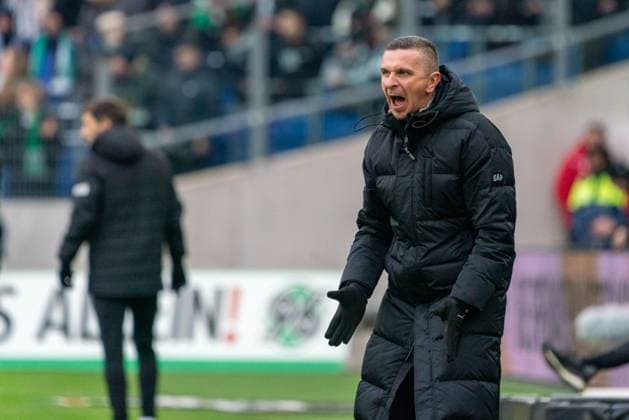 Mersad Selimbegovic (FC Hansa Rostock, Trainer) GER, Hannover 96 vs. FC Hansa Rostock, Fußball, 2. Bundesliga, 20. Spieltag, Spielzeit 2023 2024, 04.02.2024 DFL REGULATIONS PROHIBIT ANY USE OF PHOTOGRAPHS AS IMAGE SEQUENCES AND OR QUASI-VIDEO Hannover 96 vs. FC Hansa Rostock, Fußball, 2. Bundesliga, 20. Spieltag, Spielzeit 2023 2024, 04.02.2024 Hannover