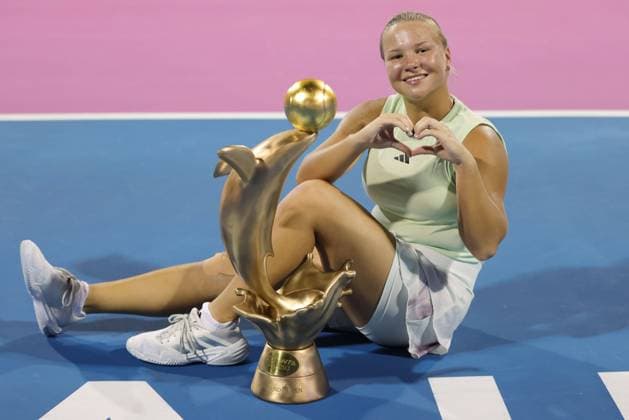Bilder des Jahres 2024, Sport 02 Feburar Sport Themen der Woche KW05 Diana Shnaider, RUS, after final at 2024 Thailand Open in Hua Hin, 04 02 2024; - *** Diana Shnaider, RUS, after final at 2024 Thailand Open in Hua Hin, 04 02 2024 