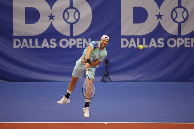 DALLAS, TX - FEBRUARY 04: Illya Marchenko (UKR) serves during the Dallas Open on February 4, 2024 at Styslinger Altec Tennis Complex in Dallas, TX.(Photo by George Walker Icon Sportswire) TENNIS: FEB 04 Dallas Open EDITORIAL USE ONLY Icon24020414