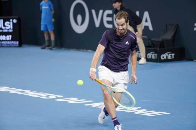 TENNIS OPEN 13 PHOTOPQR LA PROVENCE PENNANT Franck ; Marseille ; 05 02 2024 ; Tennis : OPEN 13 Provence 2024 au Palais des sports de Marseille Match Roberto BAUTISTA AGUT (ESP) vs Richard GASQUET (FRA) (photo) Marseille Marseille France  Copyright: xPHOTOPQR LAxPROVENCE MAXPPPxPENNANTxFranckx 20240205PVL9108 20240205PVL9108