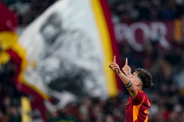 Sport Bilder des Tages AS Roma v Cagliari Calcio - Serie A Tim Paulo Dybala of AS Roma celebrates after scoring second goal during the Serie A match between AS Roma and Cagliari Calcio at Stadio Olimpico on Febraury 5, 2024 in Rome, Italy. Rome Stadio Olimpico Lazio Italy Copyright: xGiuseppexMaffiax SERIEA_Roma-Cagliari_GM_050224_LIA5660