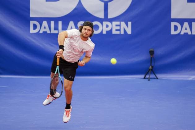 DALLAS, TX - FEBRUARY 05: Marco Trungelliti (ARG) serves during the Dallas Open on February 5, 2024 at Styslinger Altec Tennis Complex in Dallas, TX. (Photo by George Walker Icon Sportswire) TENNIS: FEB 05 Dallas Open EDITORIAL USE ONLY Icon24020525