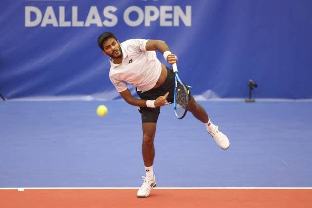 DALLAS, TX - FEBRUARY 05: Anirudh Chandrasekar (IND) serves during the Dallas Open on February 5, 2024 at Styslinger Altec Tennis Complex in Dallas, TX. (Photo by George Walker Icon Sportswire) TENNIS: FEB 05 Dallas Open EDITORIAL USE ONLY Icon24020548