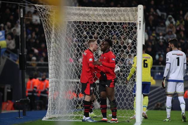 Joie des joueurs de l equipe Rennes apres le but de KALIMUENDO ARNAUD 9 FOOTBALL : Fc Sochaux vs Rennes - Coupe De France - 06 02 2024 ElyxandroCegarra Panoramic 