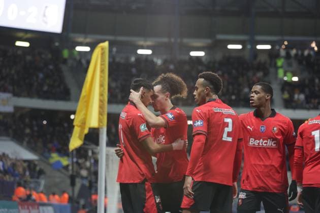 Joie des joueurs de l equipe Rennes apres le but de SALAH IBRAHIM 11 FOOTBALL : Fc Sochaux vs Rennes - Coupe De France - 06 02 2024 ElyxandroCegarra Panoramic 