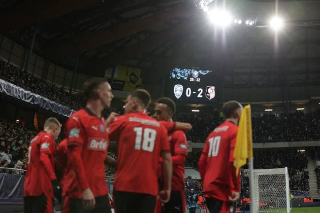 Joie des joueurs de l equipe Rennes apres le but de SALAH IBRAHIM 11 FOOTBALL : Fc Sochaux vs Rennes - Coupe De France - 06 02 2024 ElyxandroCegarra Panoramic 