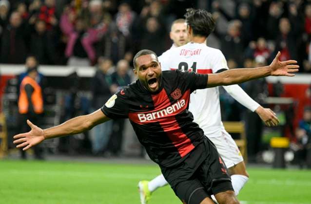 Sport Themen der Woche KW06 Sport Bilder des Tages BayArena Leverkusen, 6.2.2024, Fussball: DFB Pokal 2023 24 Viertelfinale, Bayer 04 Leverkusen (B04) vs VfB Stuttgart (VFB) Jonathan Tah (B04) jubelt nach dem Tor zum 3:2 ( DFL DFB REGULATIONS PROHIBIT ANY USE OF PHOTOGRAPHS AS IMAGE SEQUENCES AND OR QUASI-VIDEO) *** BayArena Leverkusen, 6 2 2024, Soccer DFB Pokal 2023 24 Quarterfinal, Bayer 04 Leverkusen B04 vs VfB Stuttgart VFB Jonathan Tah B04 cheers after scoring the 3 2 DFL DFB REGULATIONS PROHIBIT ANY USE OF PHOTOGRAPHS AS IMAGE SEQUENCES AND OR QUASI VIDEO