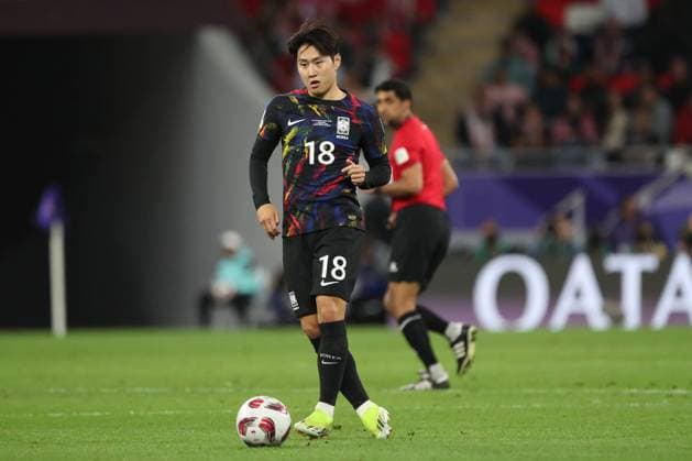 DOHA, QATAR - FEBRUARY 6: Lee Kang-in of South Korea during the AFC Asian Cup semi final match between Jordan and South Korea at Ahmad Bin Ali Stadium on February 6, 2024 in Doha, Qatar. SPO 