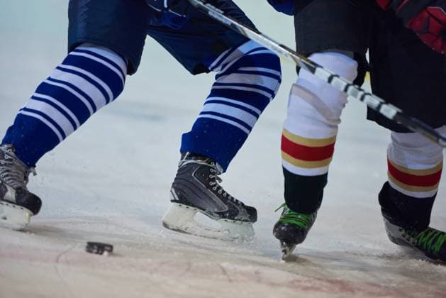 Ice hockey, Eishockey players ice hockey sport players comptetition concpet (License=RF) 7805892 ,model released, Symbolfoto Copyright: xZoonar.com benisxarapovicx 7805892 ,model released, Symbolfoto ,property released
